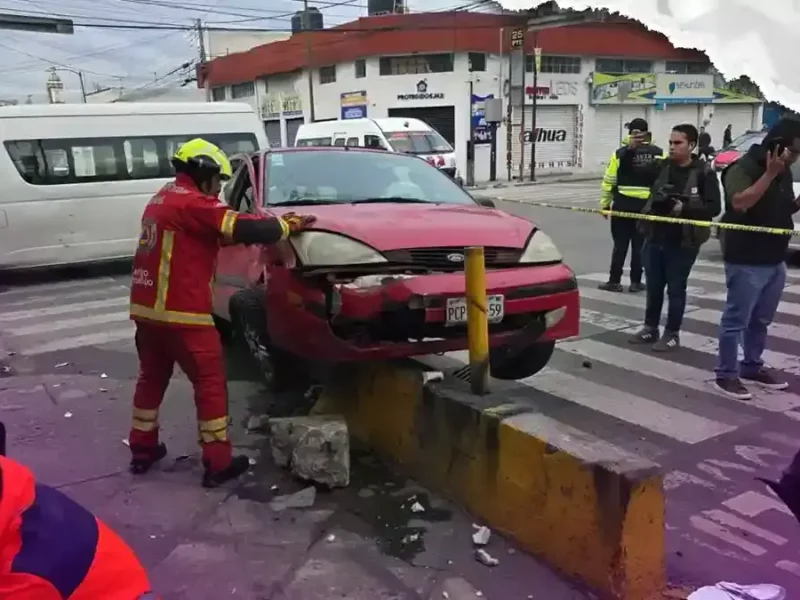 Choque entre Ruta S3 y auto dejó cinco lesionados en Chulavista, Puebla 