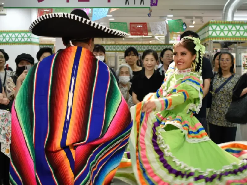 Ballet Folklórico de la BUAP representa a México en Japón