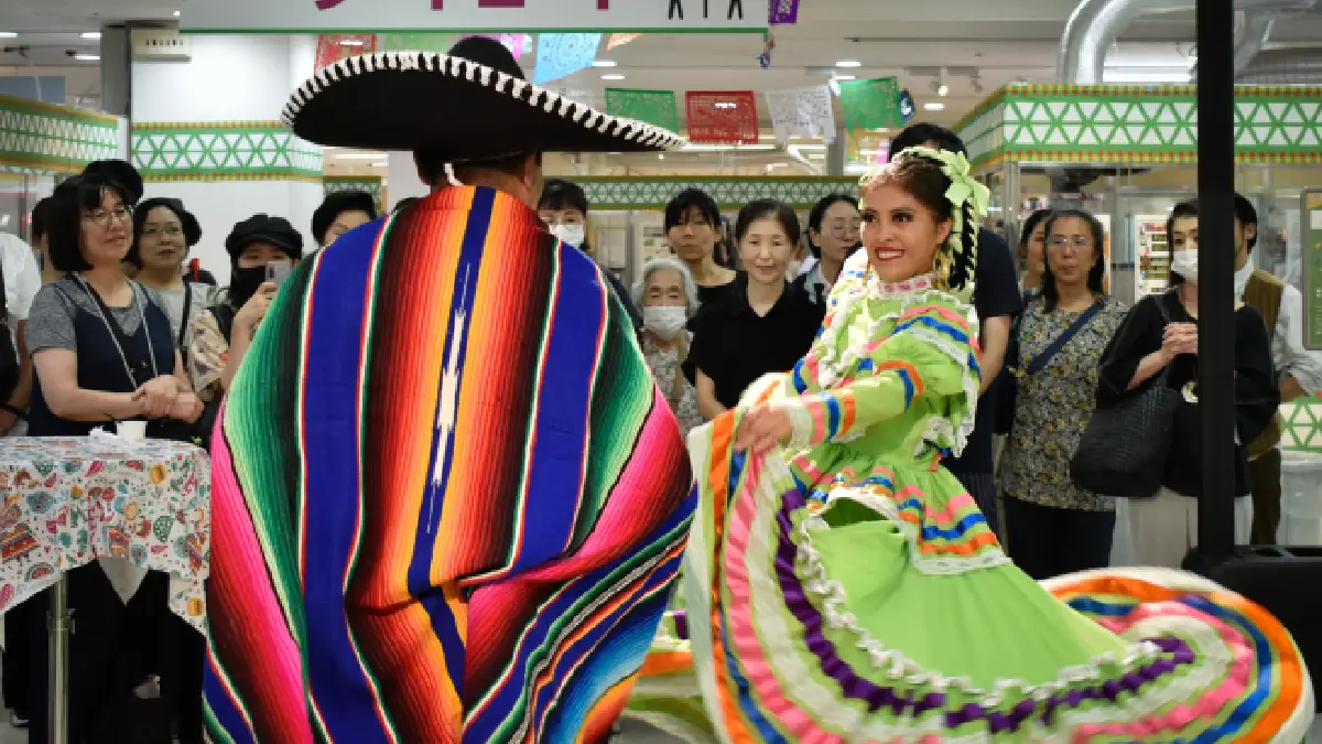 Ballet Folklórico de la BUAP representa a México en Japón