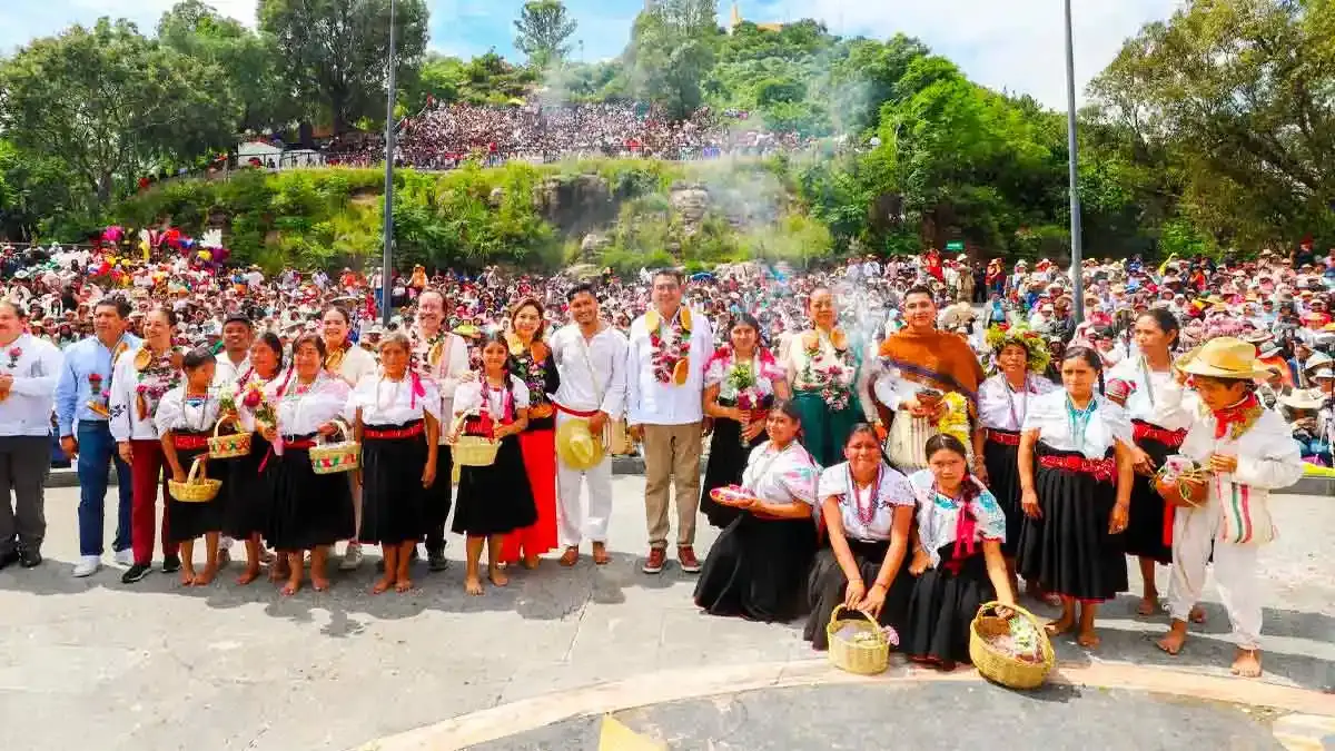 Sergio Salomón Céspedes encabezó inauguración de la edición 59 del Huey Atlixcáyotl