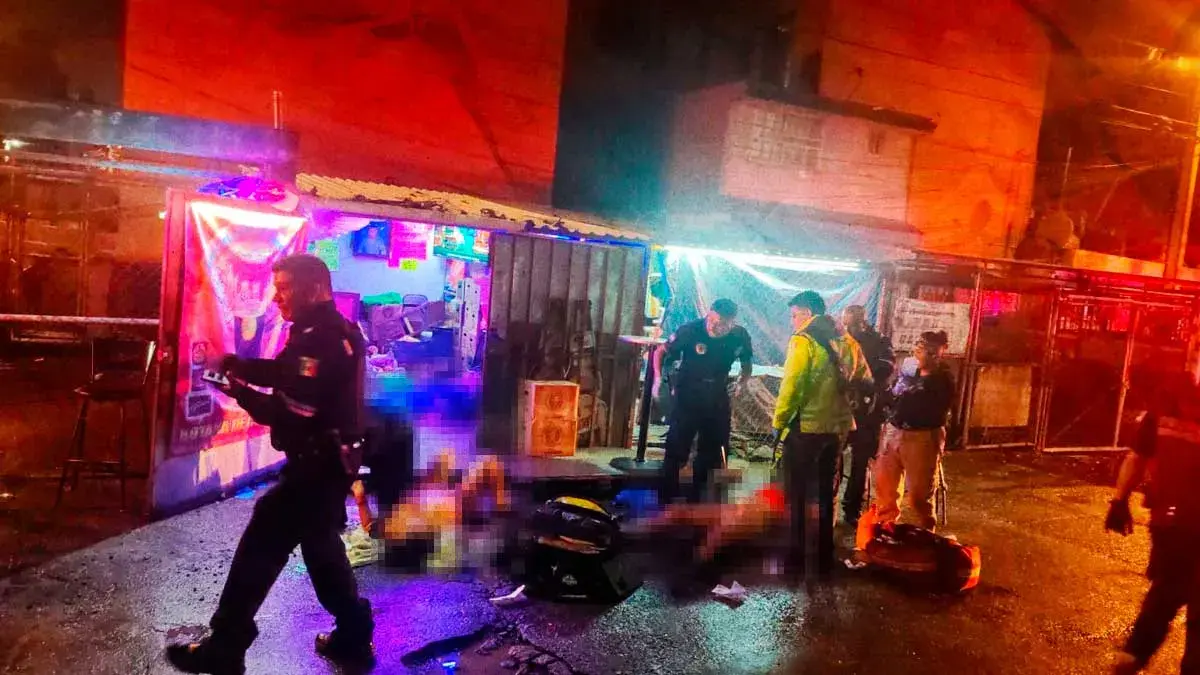 Ataque directo deja un muerto y dos heridos en puesto de micheladas en San Sebastián