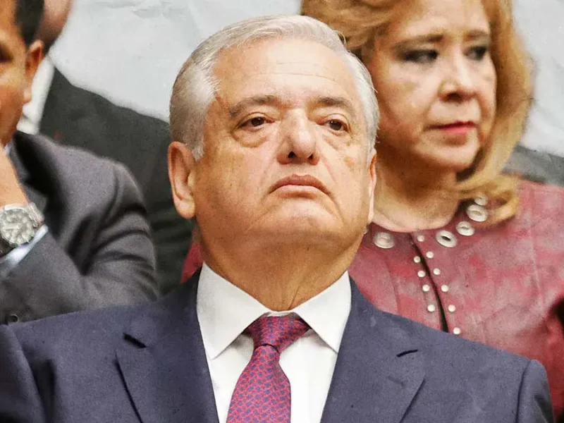 Alejandro Armenta nombra a Luis Antonio Godina como próximo titular del Issstep