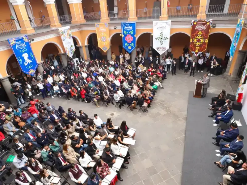 En Puebla, jóvenes cuentan con respaldo del gobierno estatal para alcanzar objetivos: Sergio Salomón