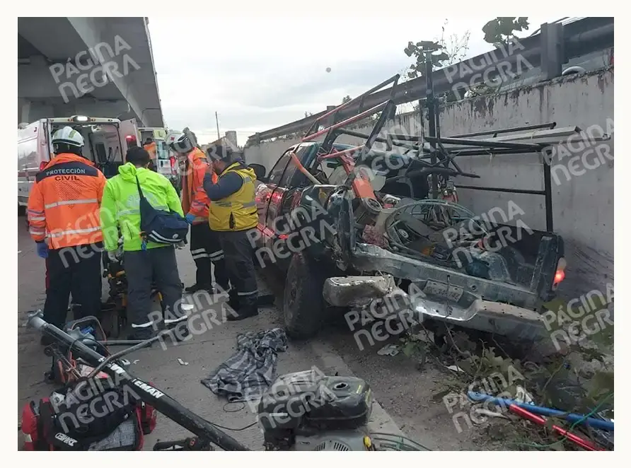Choque entre camionetas dejó tres heridos de gravedad, uno de ellos prensado, en autopista México-Puebla