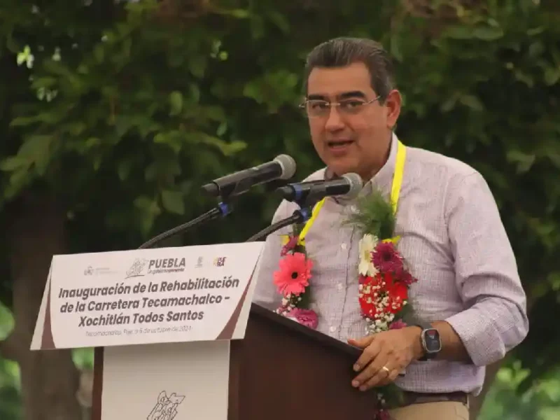 Continúa gobierno de Sergio Salomón invirtiendo recursos en todo el estado; entrega obras en tres municipios