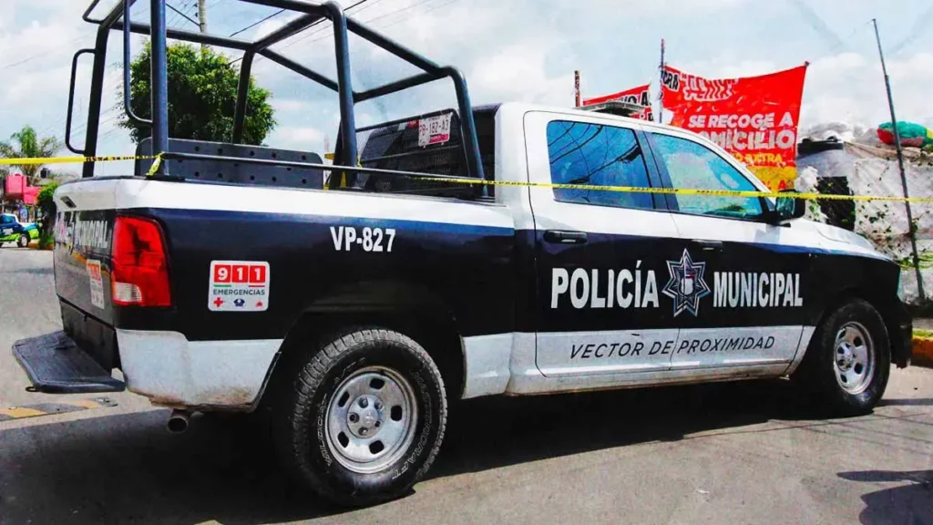 Vecinos golpean y detienen a ladrón de motocicletas en Agua Santa, Puebla