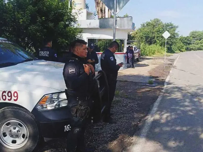 Pobladores lincharon a presunto delincuente, retienen a sus cuatro cómplices en Tlapanalá, Puebla