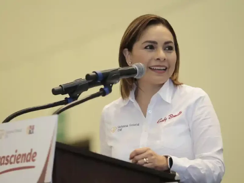 Entrega gobierno estatal aparatos ortopédicos y ayudas funcionales