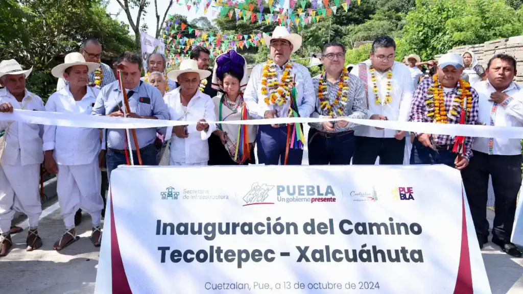 Llama Sergio Salomón a mantener una Puebla unida