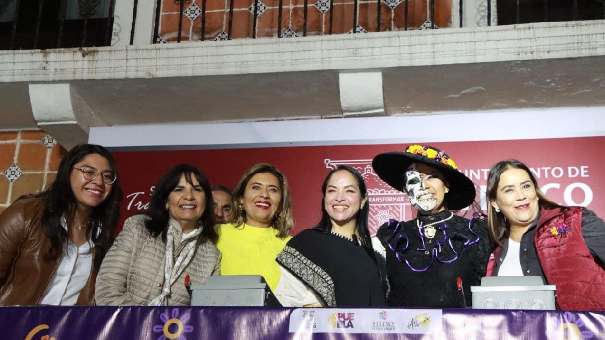 Con éxito, Ariadna Ayala inaugura el Valle de Catrinas en Atlixco