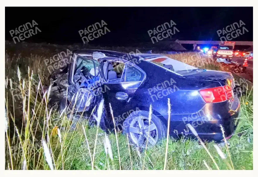 Choque frontal dejó dos conductores muertos y una mujer lesionada en Cañada Morelos, Puebla