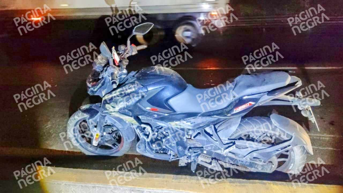 Motociclista chocó contra uno de los pilares de la autopista México-Puebla, murió sobre la vialidad