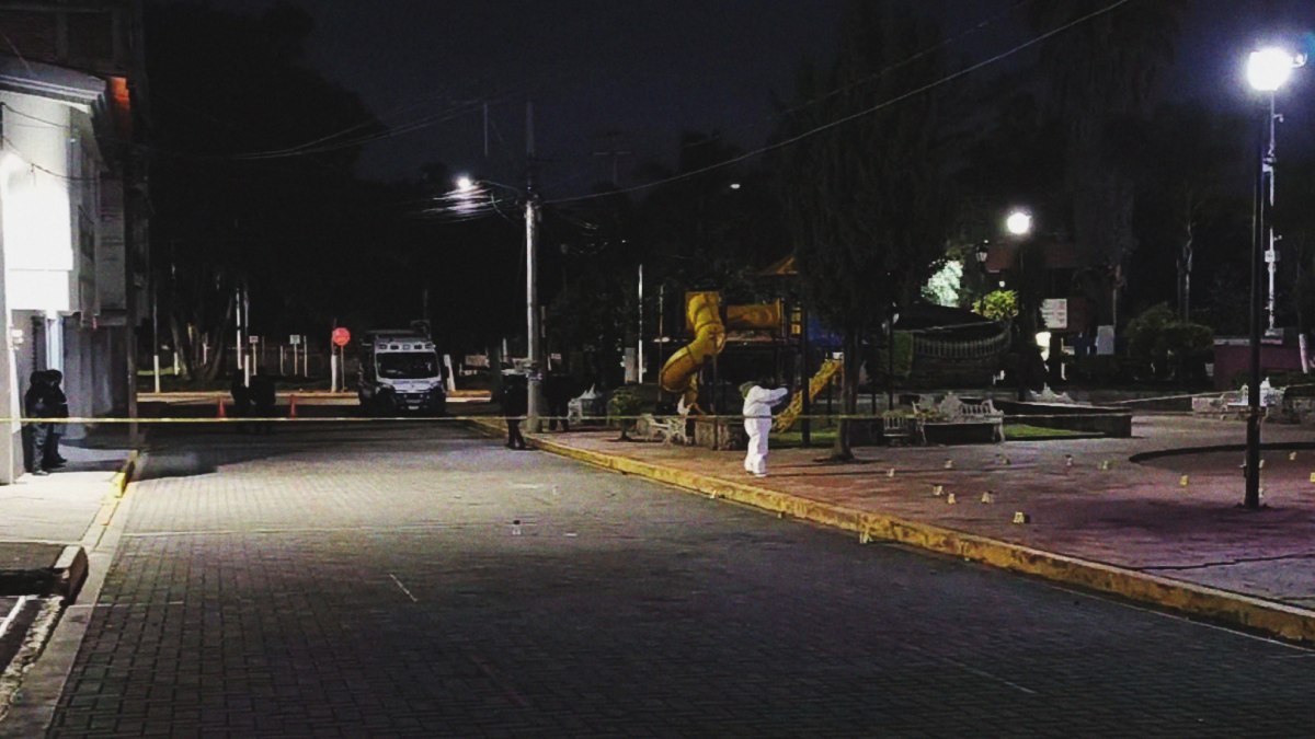Dentro de una patrulla, ejecutaron a dos policías municipales de Xoxtla, Puebla  