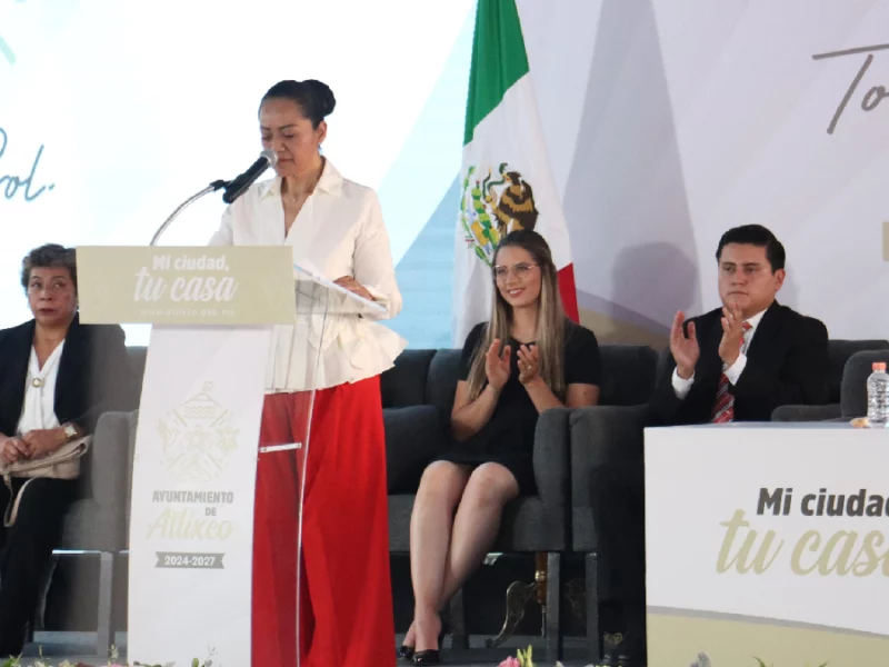 Ariadna Ayala toma protesta como presidenta de Atlixco; la primera mujer ser reelecta con gran aprobación