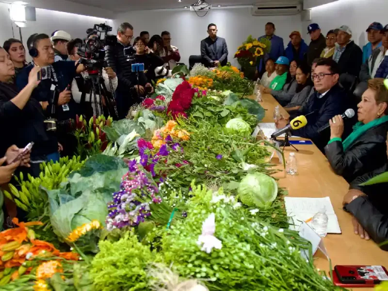 Impulsan en el Congreso del Estado a productores de flor de cempasúchil y terciopelo