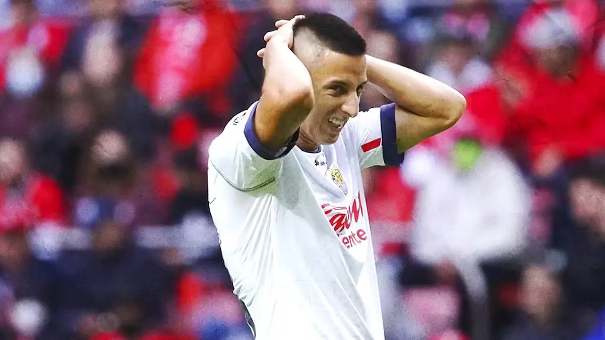 Roberto “Piojo” Alvarado estará ausente en Chivas vs Club Puebla del Apertura 2024