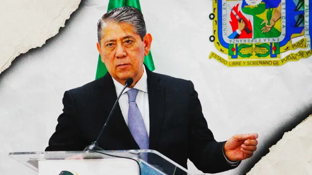 Por extorsión detienen a dos elementos de la Fiscalía de Puebla