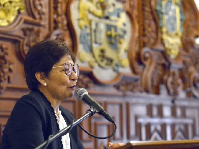 Generación 1974-1976 de la Preparatoria Benito Juárez García recibe reconocimientos