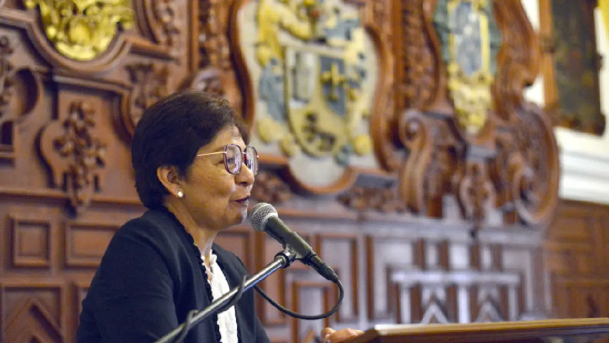 Generación 1974-1976 de la Preparatoria Benito Juárez García recibe reconocimientos