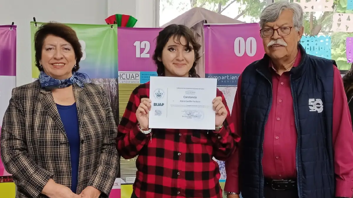 Ganadores del Concurso de Fotografía Científica RD-ICUAP 2024: Claudia Michelle Arduser Villanueva; Astrit Castillo Pacheco y José Adolfo Martínez León,