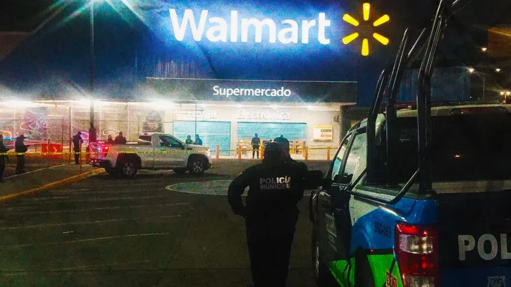“El Igor”, es el narcomenudista ejecutado en Walmart Las Ánimas de Puebla 