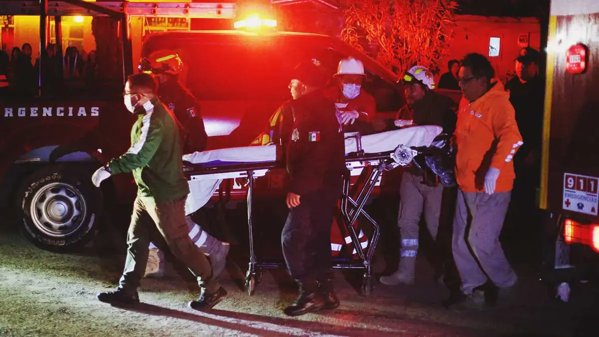 Explosión de pirotecnia dejó una persona lesionada y casas dañadas en Galaxia La Calera, Puebla 