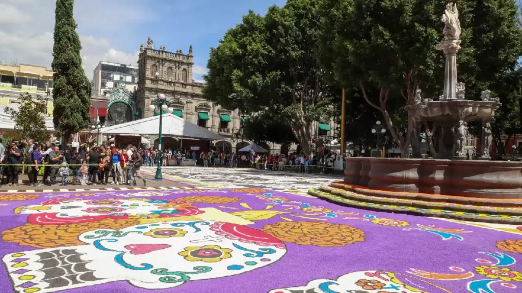 Con municipios, gobierno estatal fortalece identidad y tradiciones poblanas