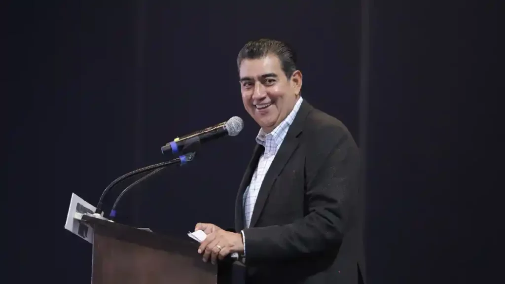 Exhorta Sergio Salomón a ayuntamientos garantizar rendición de cuentas para favorecer progreso