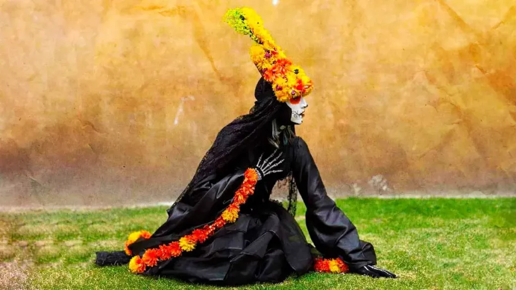 Con procesión de catrinas, Val’Quirico celebra su Temporada de Muertos 2024  