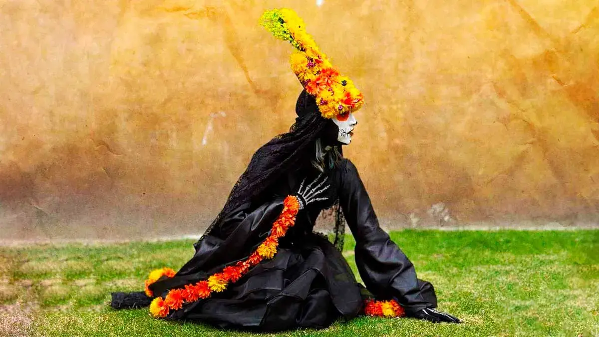 Con procesión de catrinas, Val’Quirico celebra su Temporada de Muertos 2024  