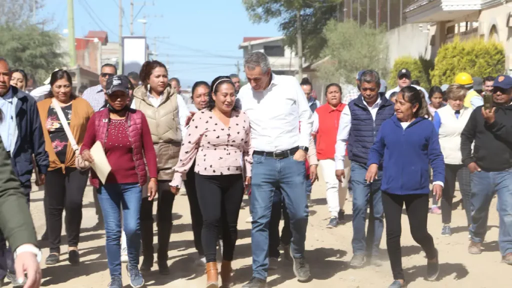 Atiende Pepe Chedraui vialidades en Juntas Auxiliares de la Capital