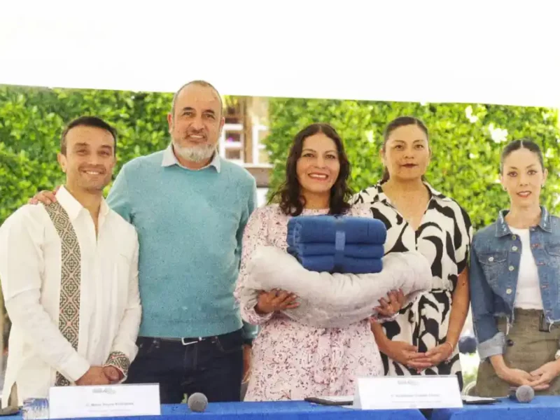 Lupita Cuautle presenta la cuarta edición de los programas “Abrigo Solidario” y “Canasta Navideña”