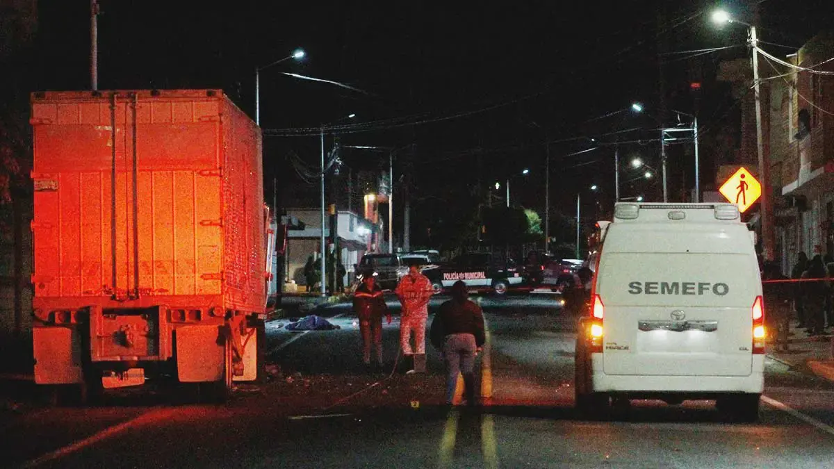 Ciclista murió tras chocar contra una camioneta en Huejotzingo, Puebla