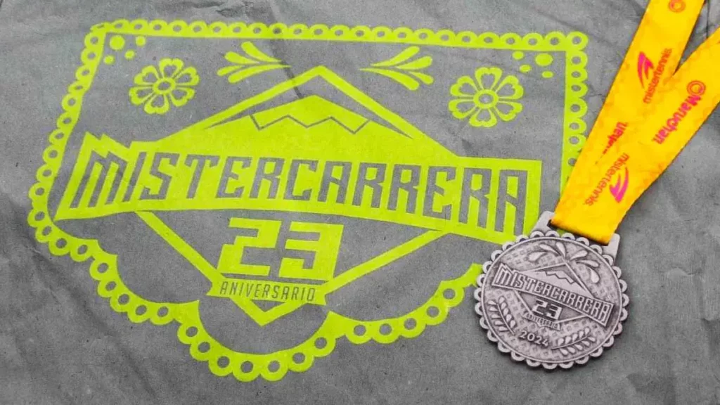 Con playera y medalla, Mistercarrera 2024 resalta la cultura de Atlixco
