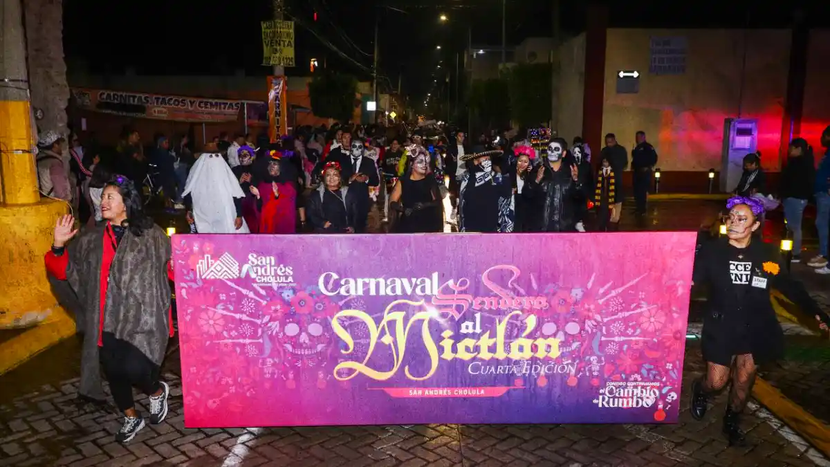 San Andrés Cholula vive la tradición con el carnaval “Un viaje al Mictlán”
