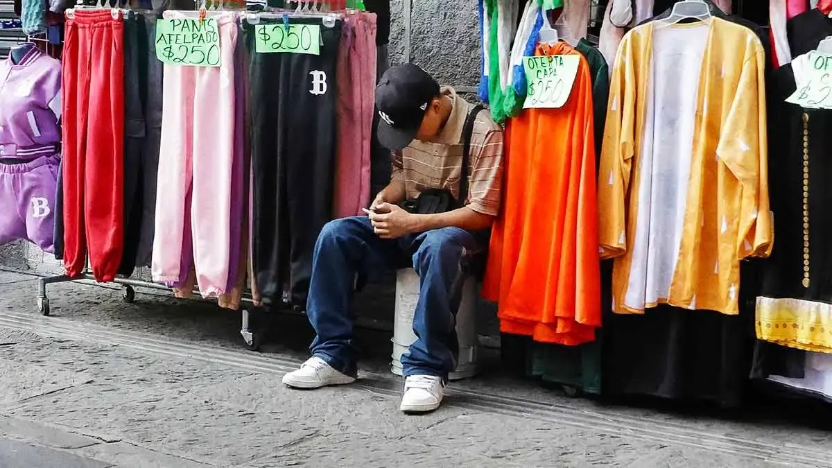 Ambulantes permanecerán en el Centro Histórico de Puebla, tras acuerdo con ayuntamiento