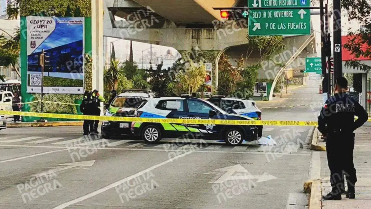 Mujer se quita la vida arrojándose del puente de la Calzada Ignacio Zaragoza en Puebla