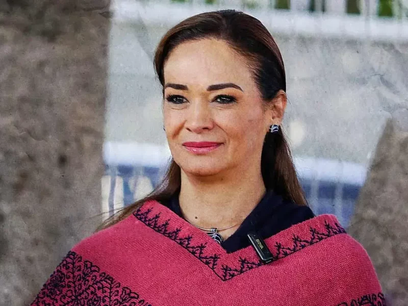 Manifestantes increpan a Liliana Ortiz en el PAN municipal; acusa violencia política de género 