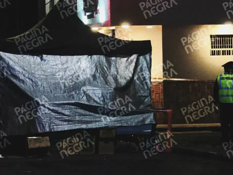 Ataque en puesto de micheladas deja un muerto y un herido en Popular Coatepec, Puebla 