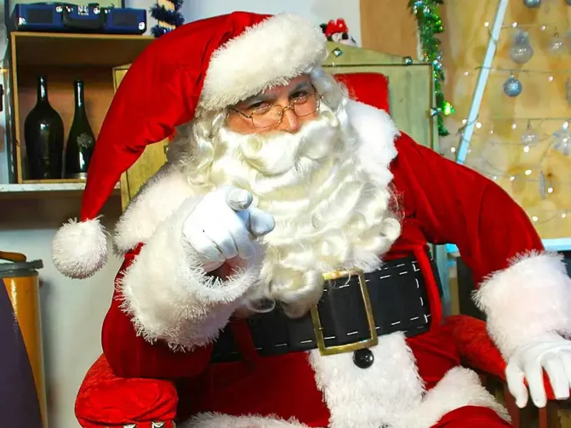 Disfruta del impresionante vuelo mágico de Santa Claus en Volártico Puebla