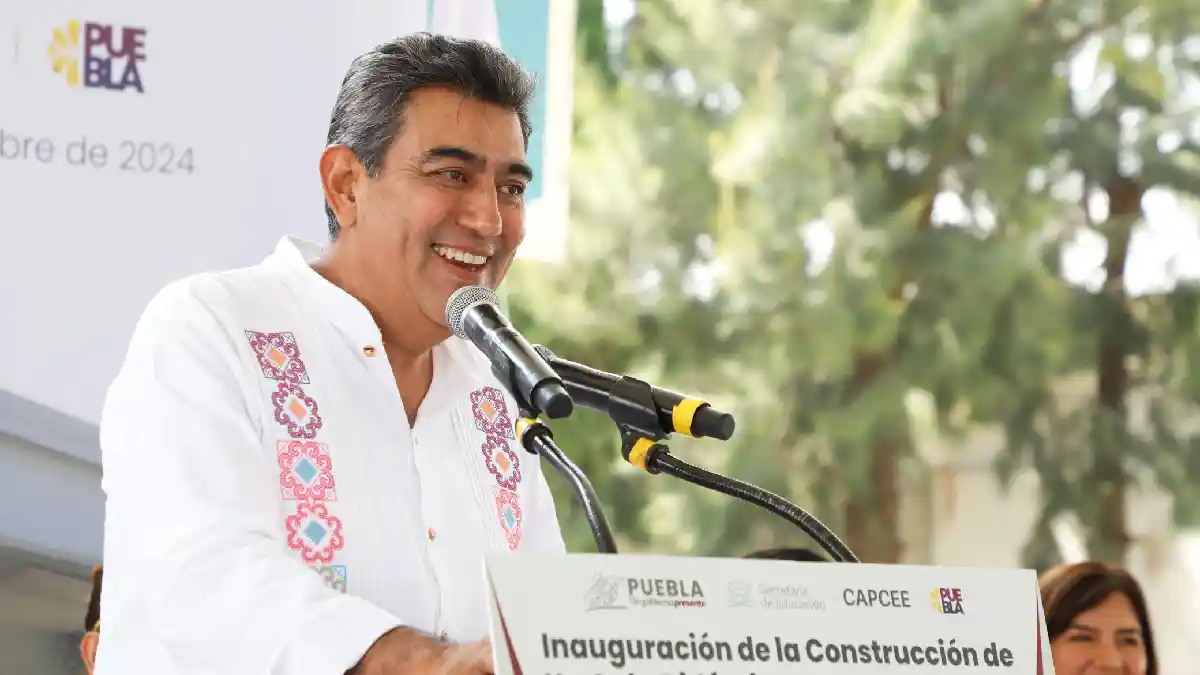 Tiene Puebla un gobierno estatal ocupado por la educación y el bienestar: Sergio Salomón