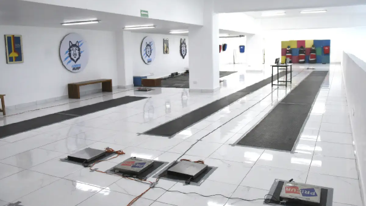 Inaugura la Rectora Lilia Cedillo Ramírez Sala de Armas para esgrima