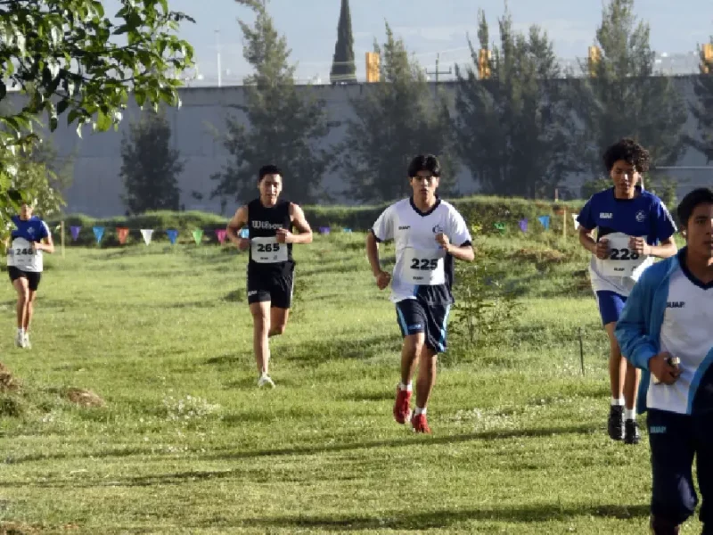 Celebra la BUAP el Campeonato Universitario de Campo Traviesa
