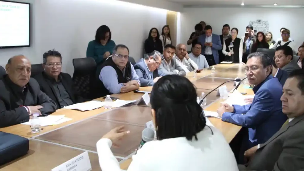 Comisión de Trabajo refrenda compromiso para laborar de la mano con organizaciones del sector