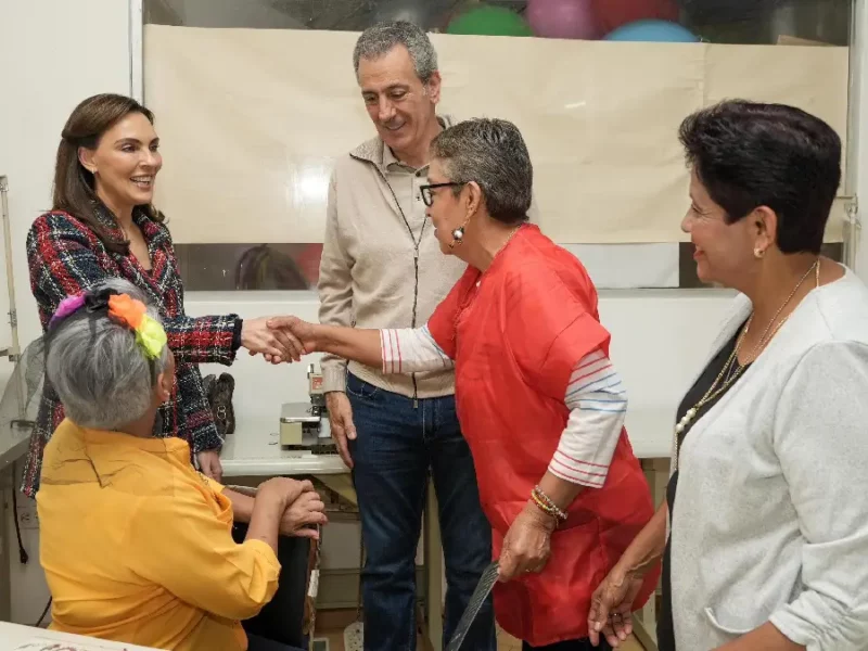 Recorren Pepe Chedraui y MariElise diversas instalaciones del Sistema Municipal DIF