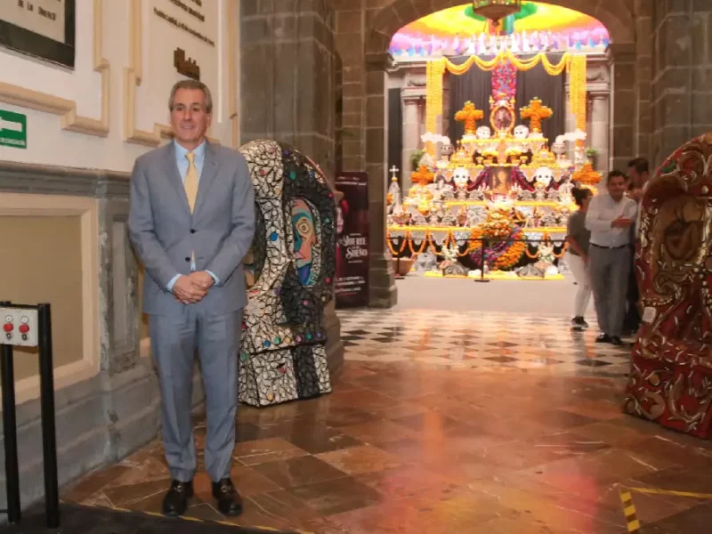 Por instrucción de Presidente Pepe Chedraui retiran torniquetes de acceso del Palacio Municipal