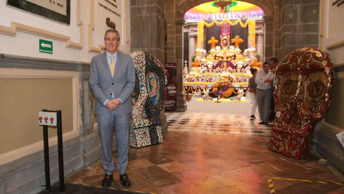 Por instrucción de Presidente Pepe Chedraui retiran torniquetes de acceso del Palacio Municipal