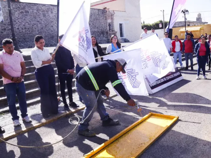 Refuerza Lupita Cuautle dignificación de espacios urbanos en San Andrés Cholula