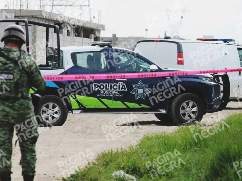 Incendian mototaxi con un cuerpo dentro en La Resurrección, Puebla