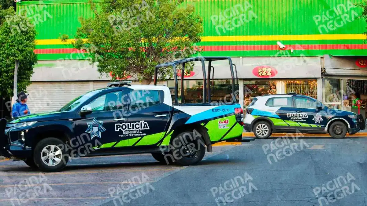 Asalto en Bodega Aurrerá Xilotzingo, Puebla; ladrones vacían vitrinas de teléfonos celulares